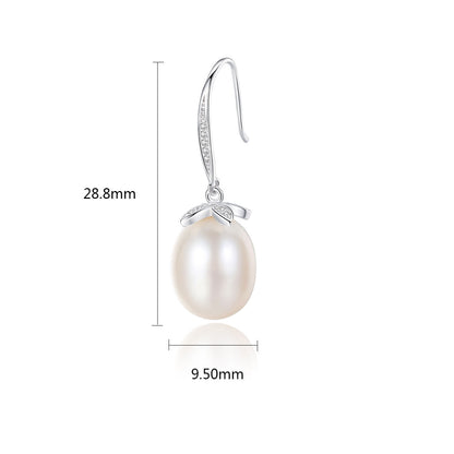Pearl dangle earring size guide – 28.8 mm drop and 9.5 mm pearl width.
